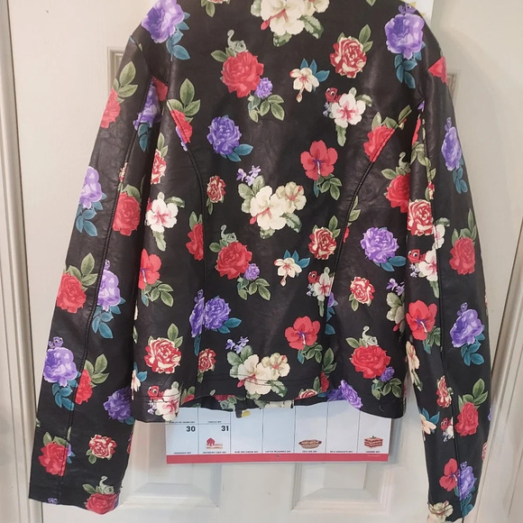 Disney Rapunzel Faux Leather Moto Jacket for Girls in Size 9/10 Large - Picture 10 of 12